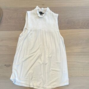 Gibson Cream Ruffled Sleeveless Top